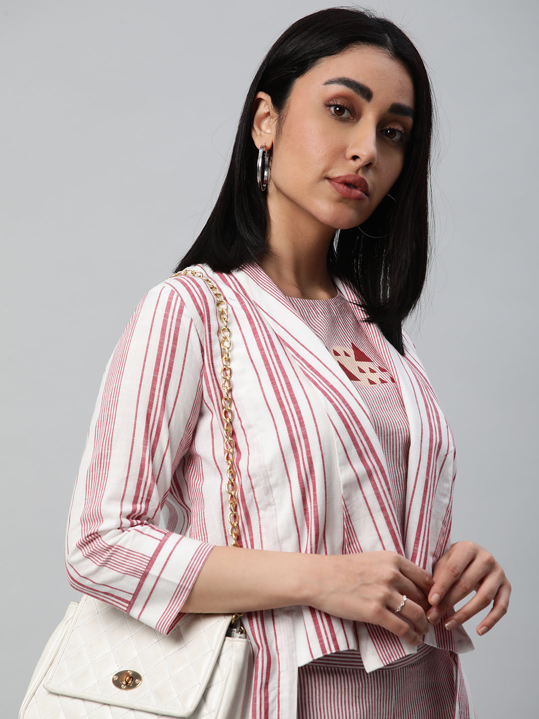 A jacket style 3 pieces co-ord set with shawl collar detail