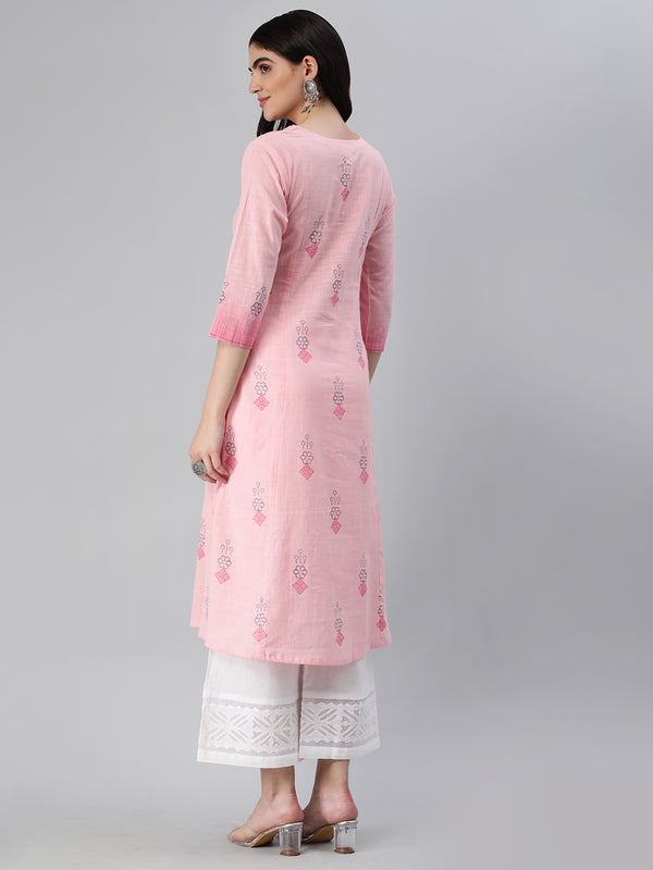 A line block printed cotton kurta with placket and button.