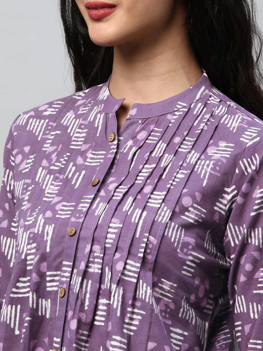 Pleated cotton bagru printed top with placket and button