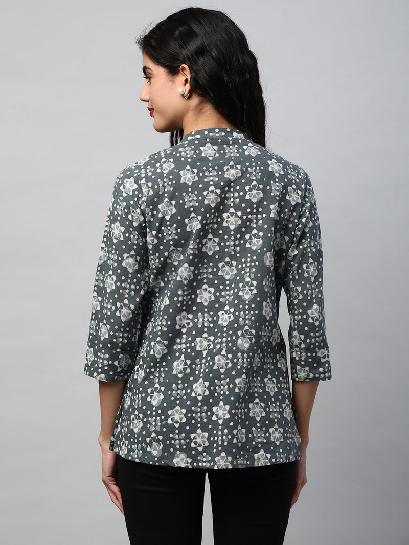 Pleated cotton bagru printed top with placket and button