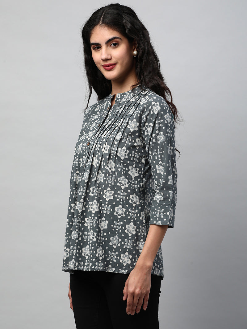 Pleated cotton bagru printed top with placket and button