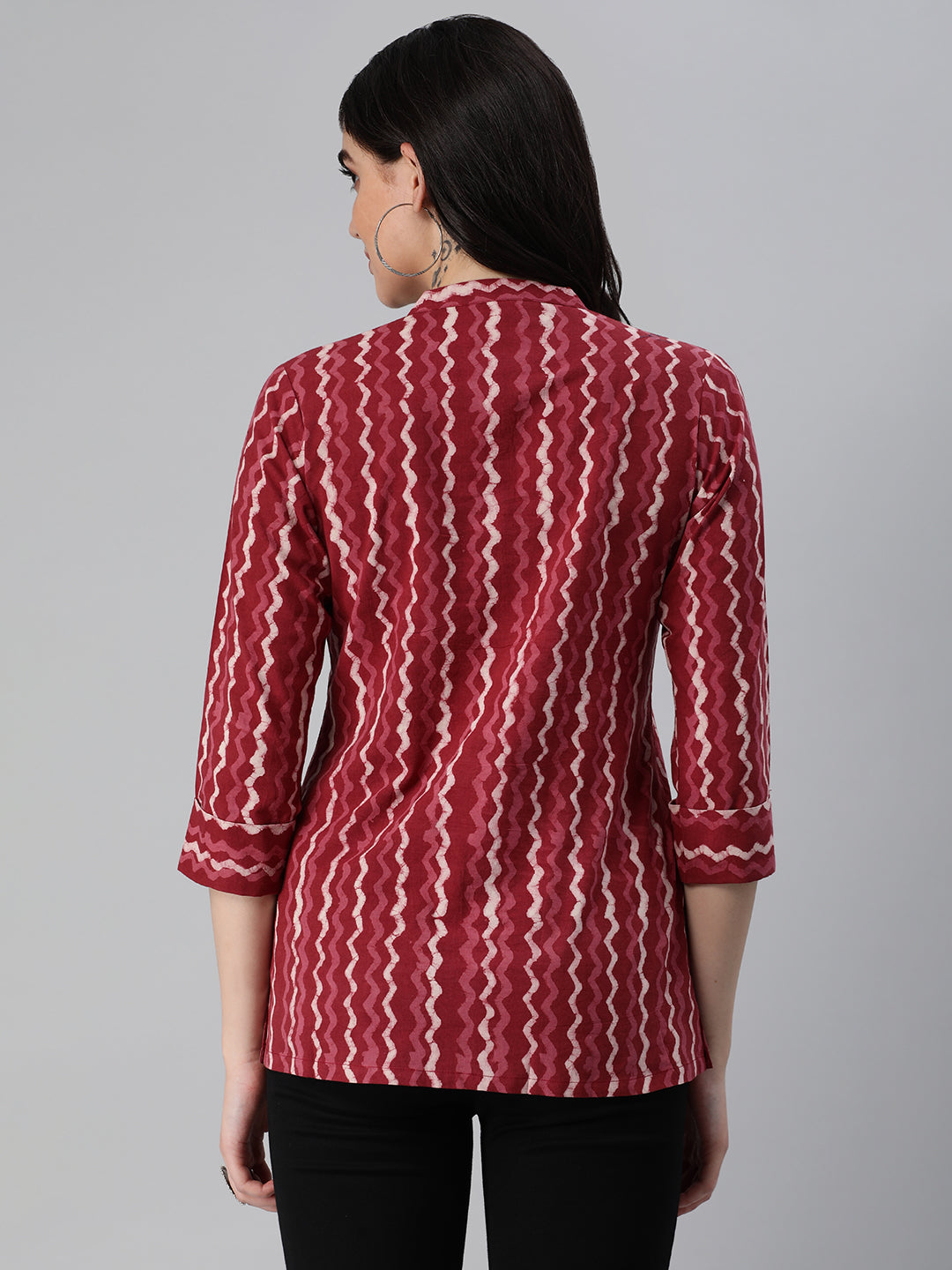 Udaan - Pleated cotton bagru printed top with placket and button