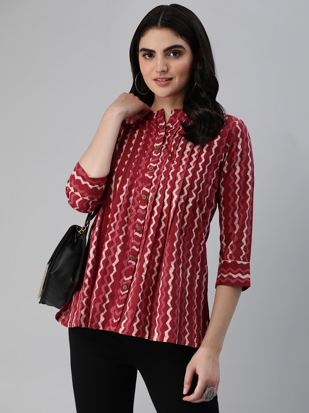 Udaan - Pleated cotton bagru printed top with placket and button