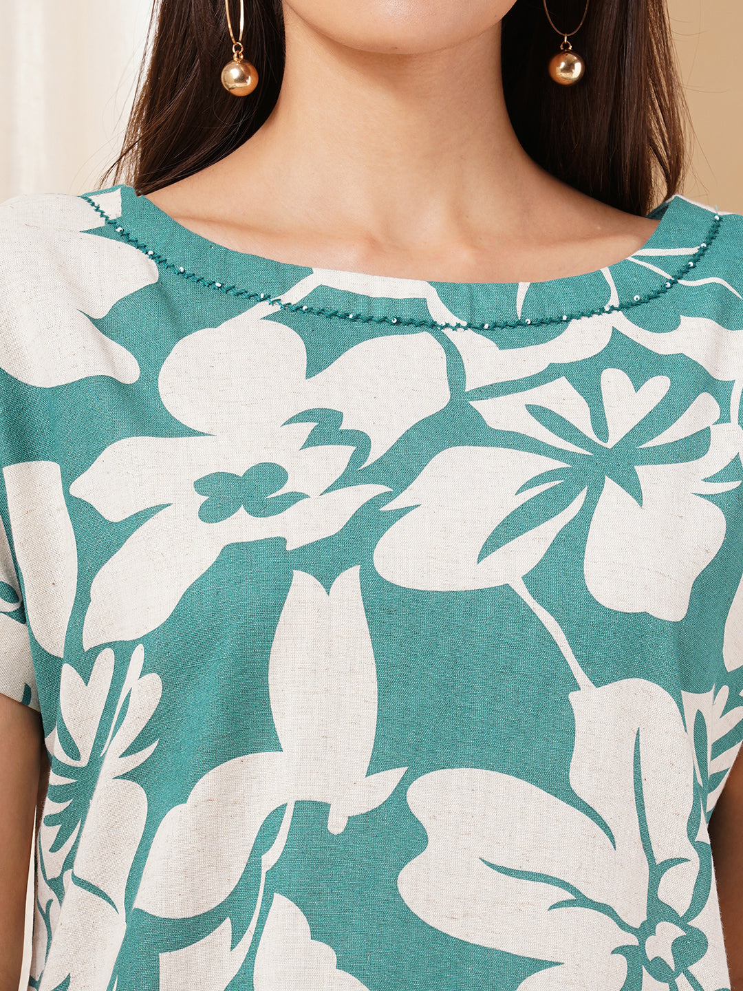 Printed cotton dress with hand embroidery and pocket