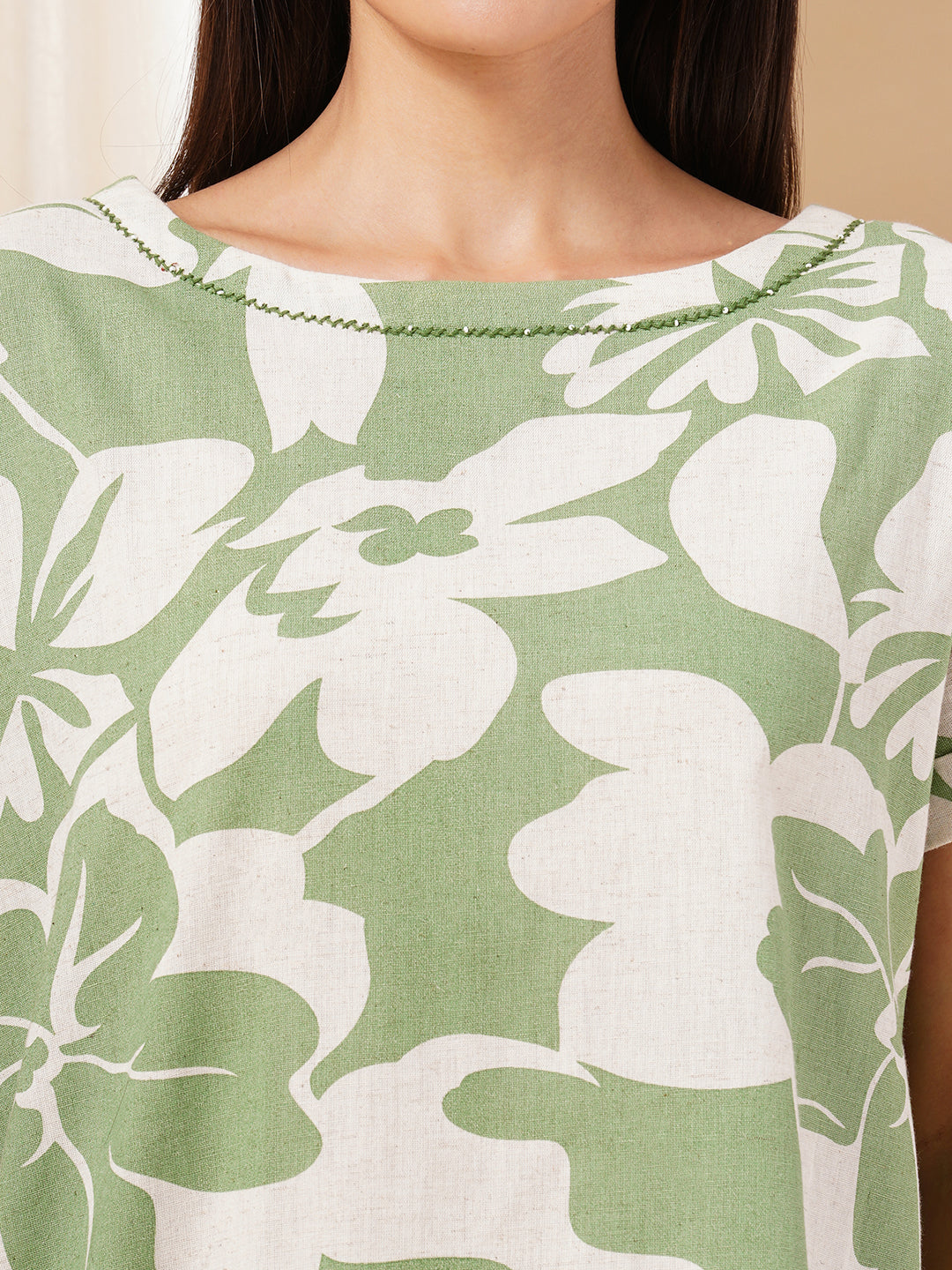 Printed cotton dress with hand embroidery and pocket