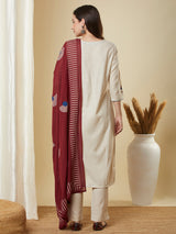 Beige Kantha straight kurta with modern applique combined with a marron block-printed mull dupatta and self bottom.