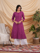 A line woven kurta with a shoulder princess line with a central placket.