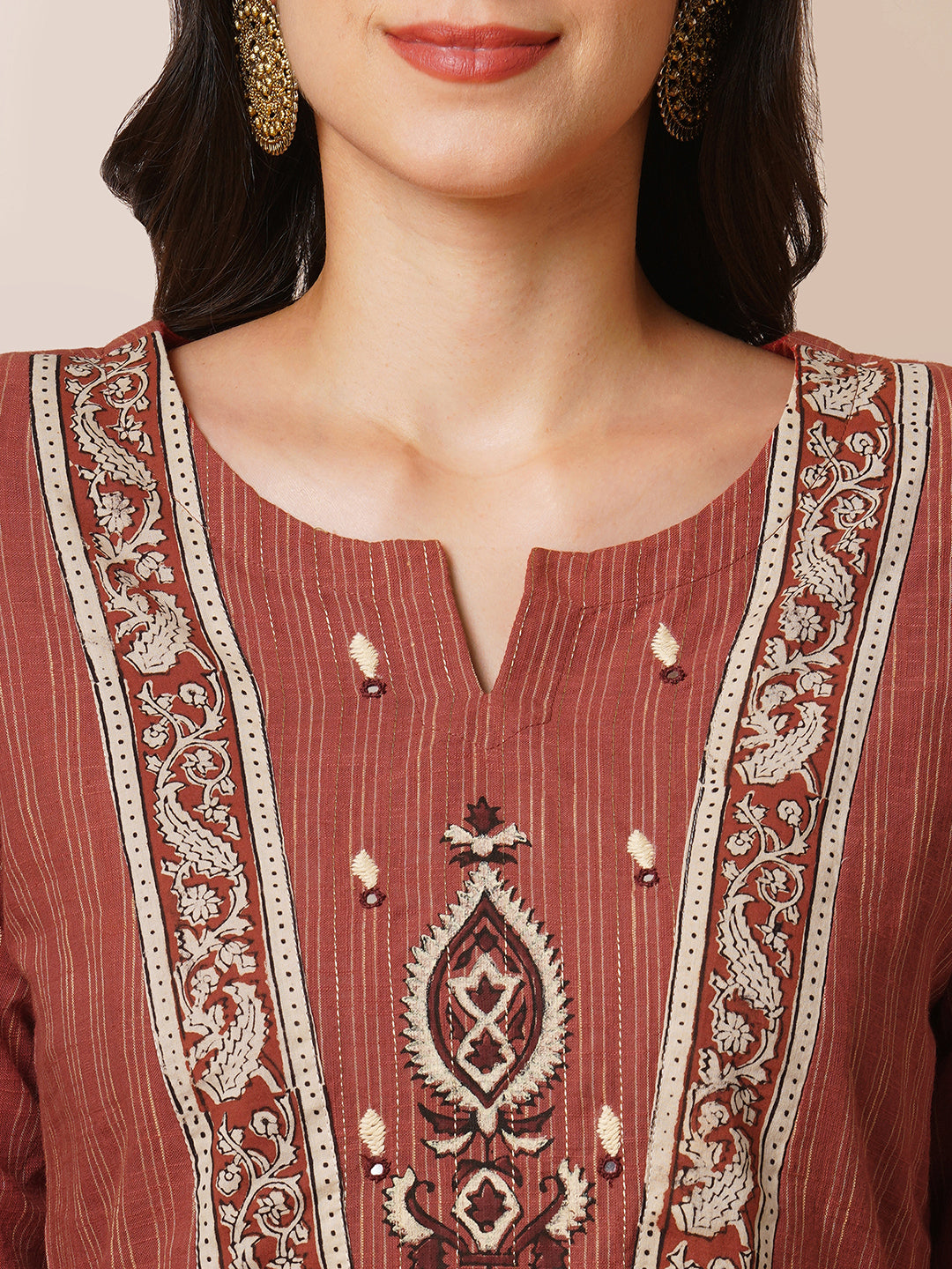Straight kurta in striped cotton fabric with block printed yoke