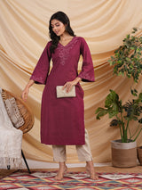 Straight kurta with minimal computer embroidery enhanced with mirror.