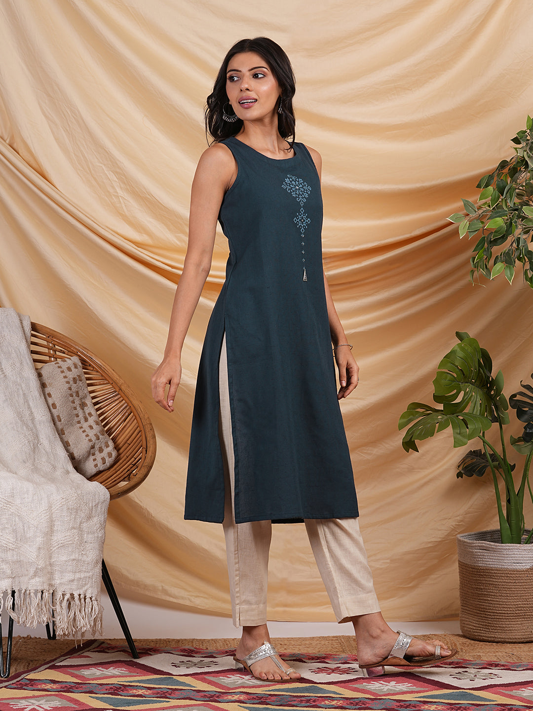 Block printed straight fit flex kurta with pocket details