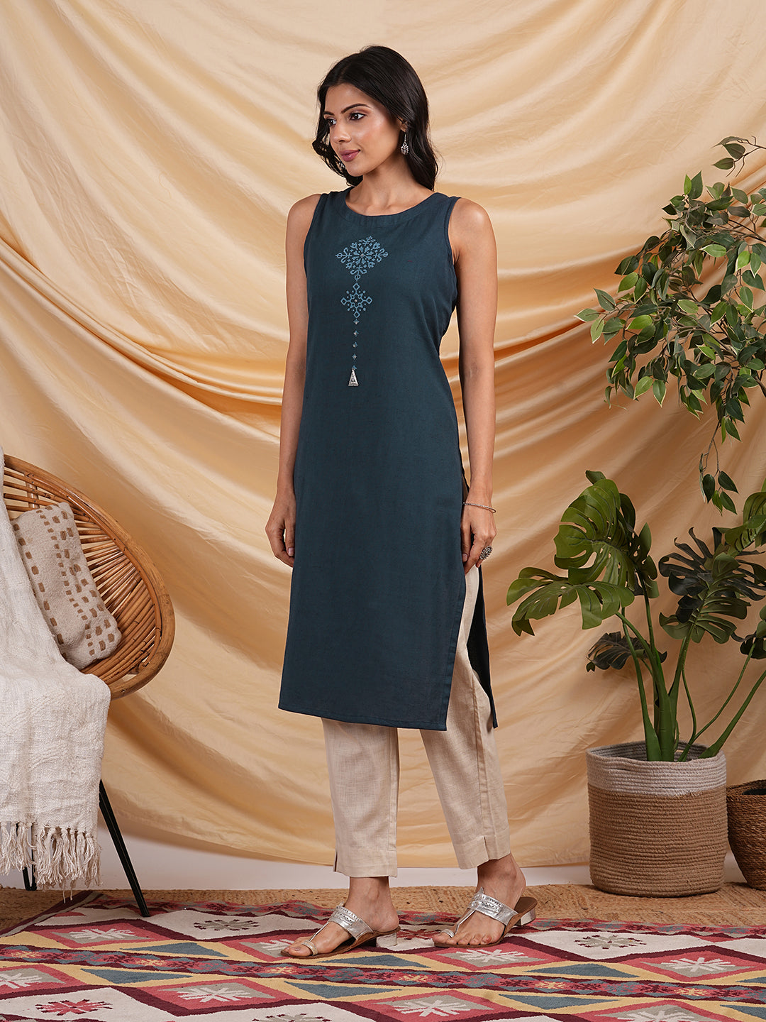 Block printed straight fit flex kurta with pocket details