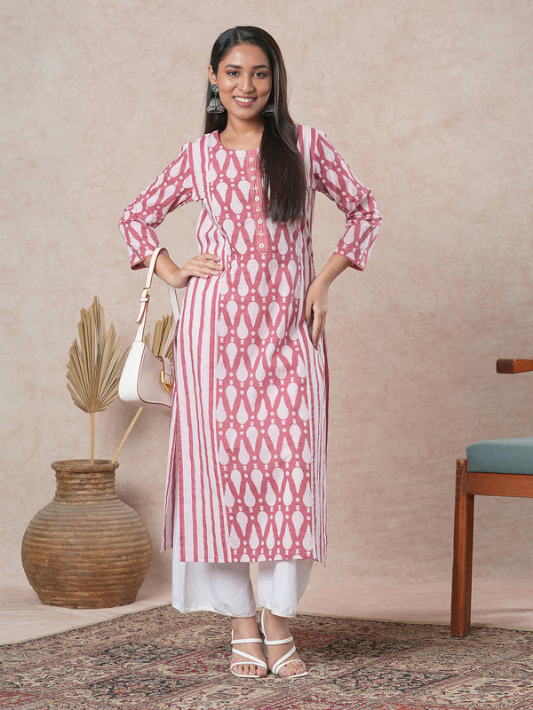 Staright mix-n-match printed cotton kurta with shell button detailing's on placket.