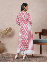 Staright mix-n-match printed cotton kurta with shell button detailing's on placket.