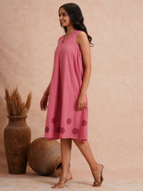 Pocketed dress in woven kantha fabric with elasticated side gathering and block print.