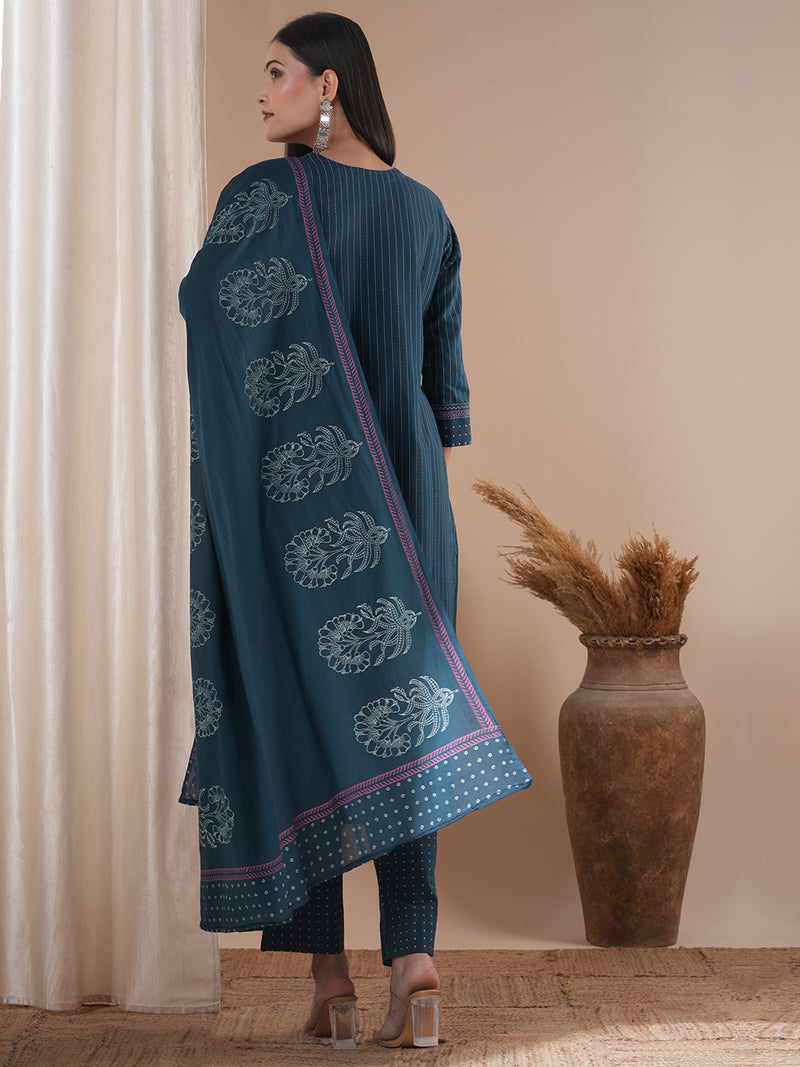 Blue dobby kurta set featuring highlights of contrasting colour embroidery & self bottom