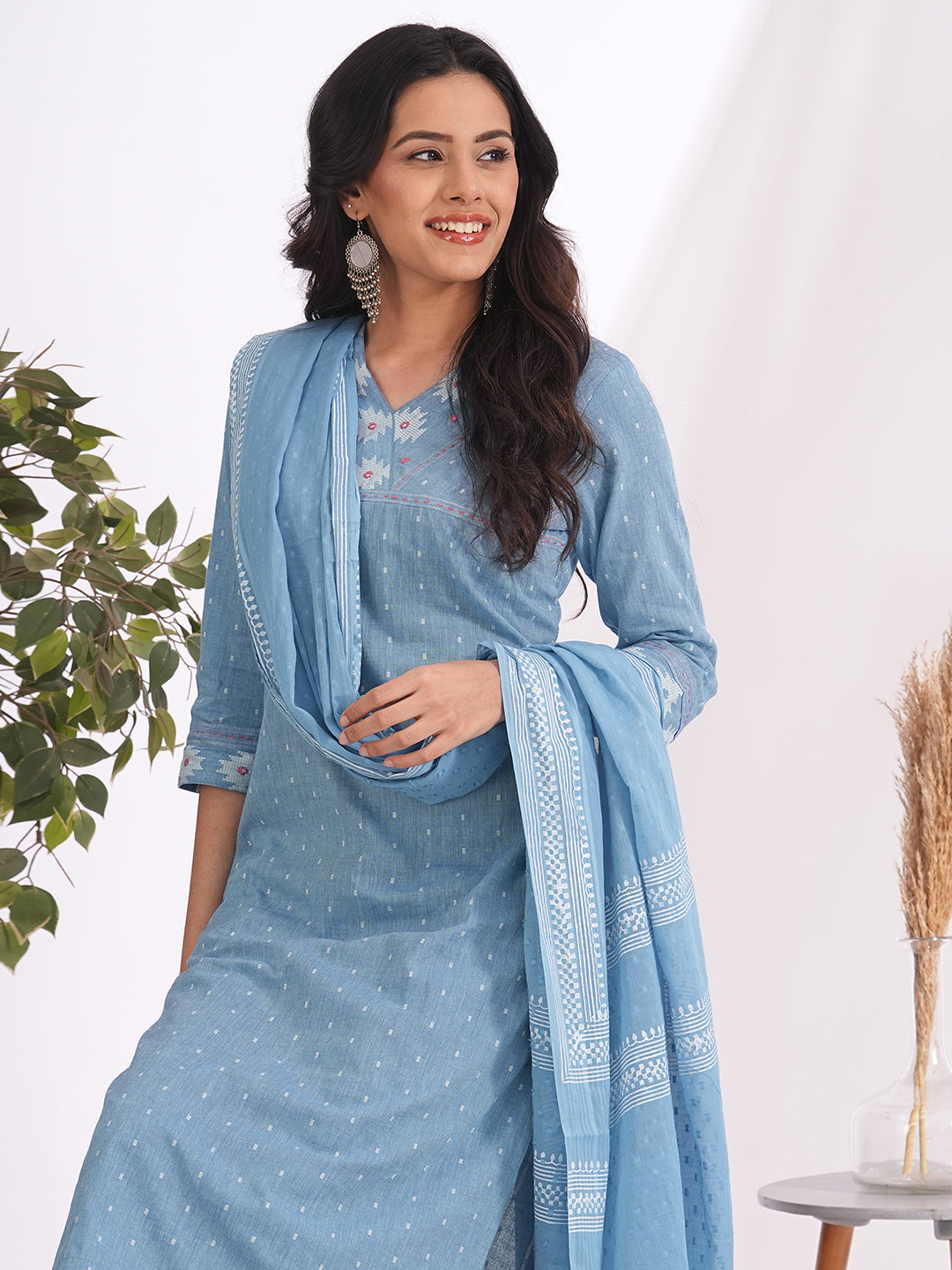 3-piece straight fit suit set mirror worked kurta adorned with a mal block printed dupatta.
