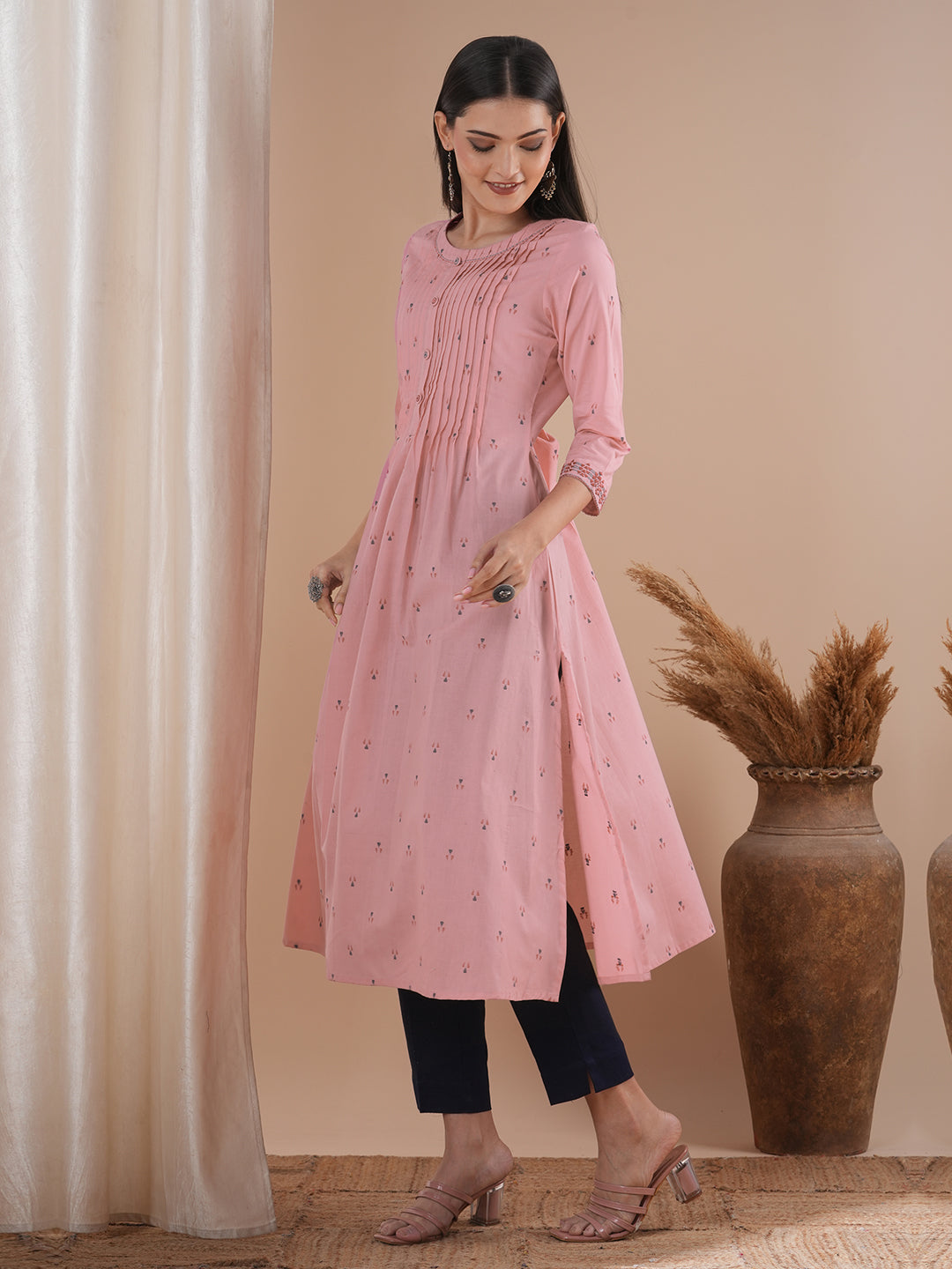Embroidered cotton dobby kurta with pleating and an in seam pocket