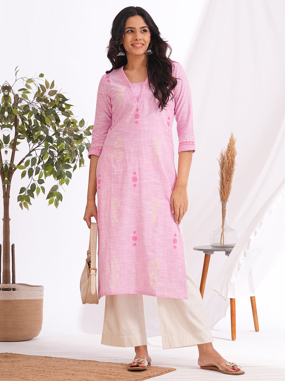 Straight fit cotton slurb kurta with fabric manipulation and hand block print