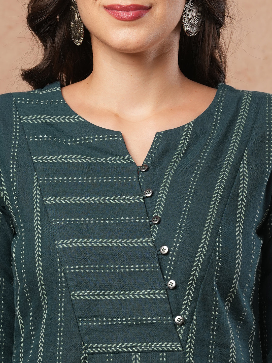 A dobby stripe straight fit kurta with stripe manipulation on the overlapping yoke.