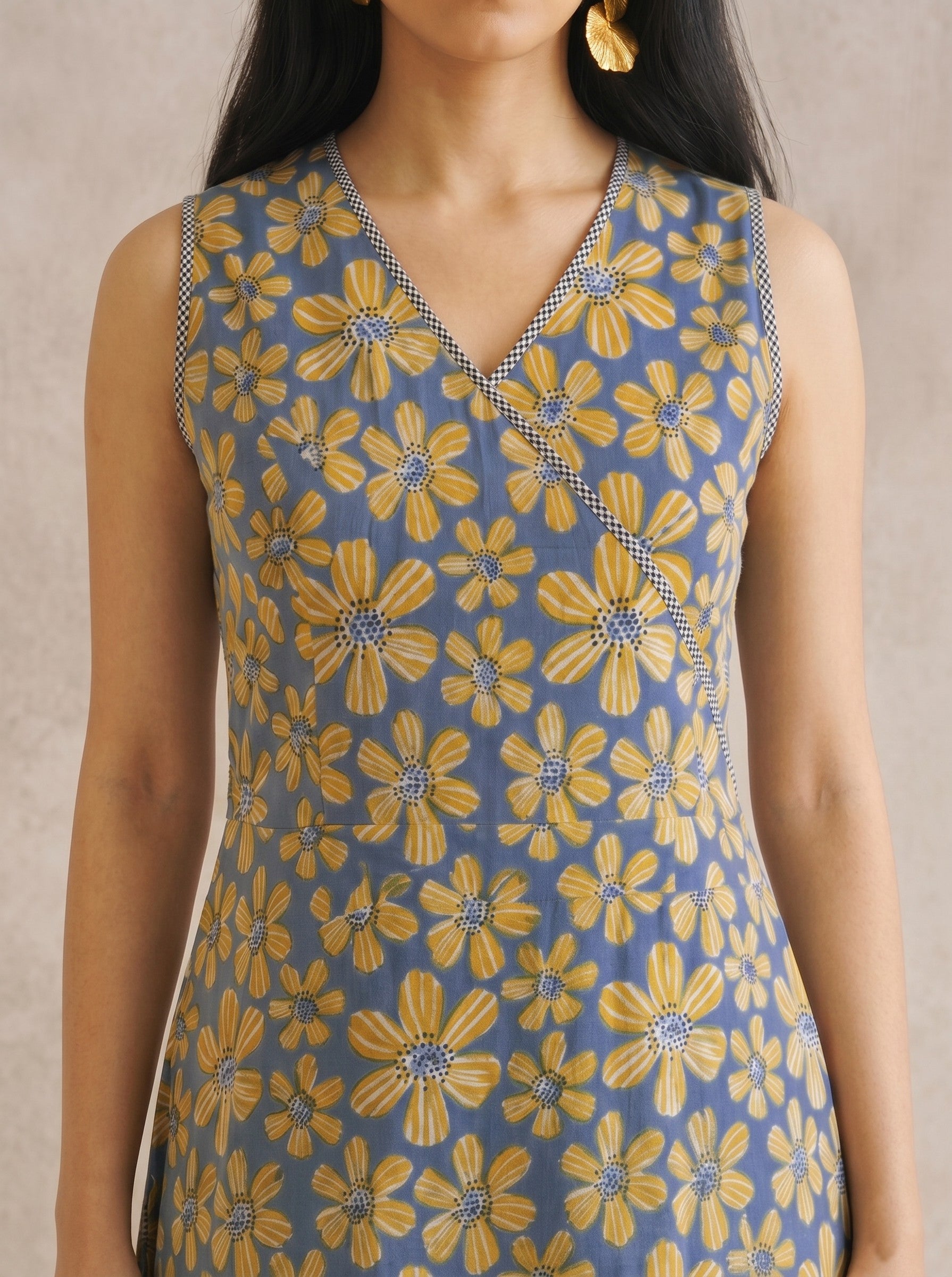 JOYLAND-A-Line Floral Mock Wrap Cotton Dress with Check Piping & V-Neck Detail.