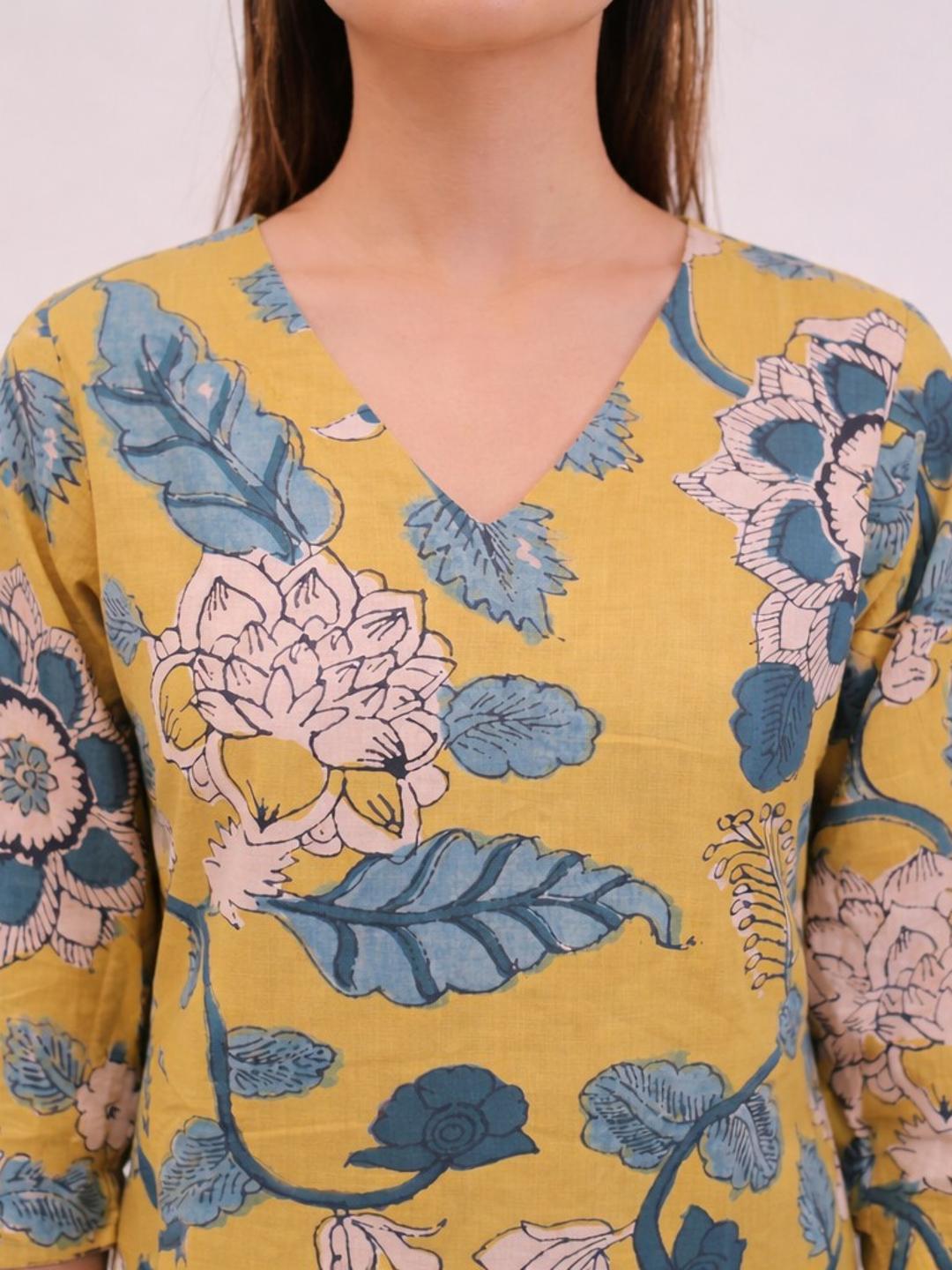 JOYLAND-A-Line Cotton Floral Printed Dress with Tiered Hem & Smocked Sleeves.