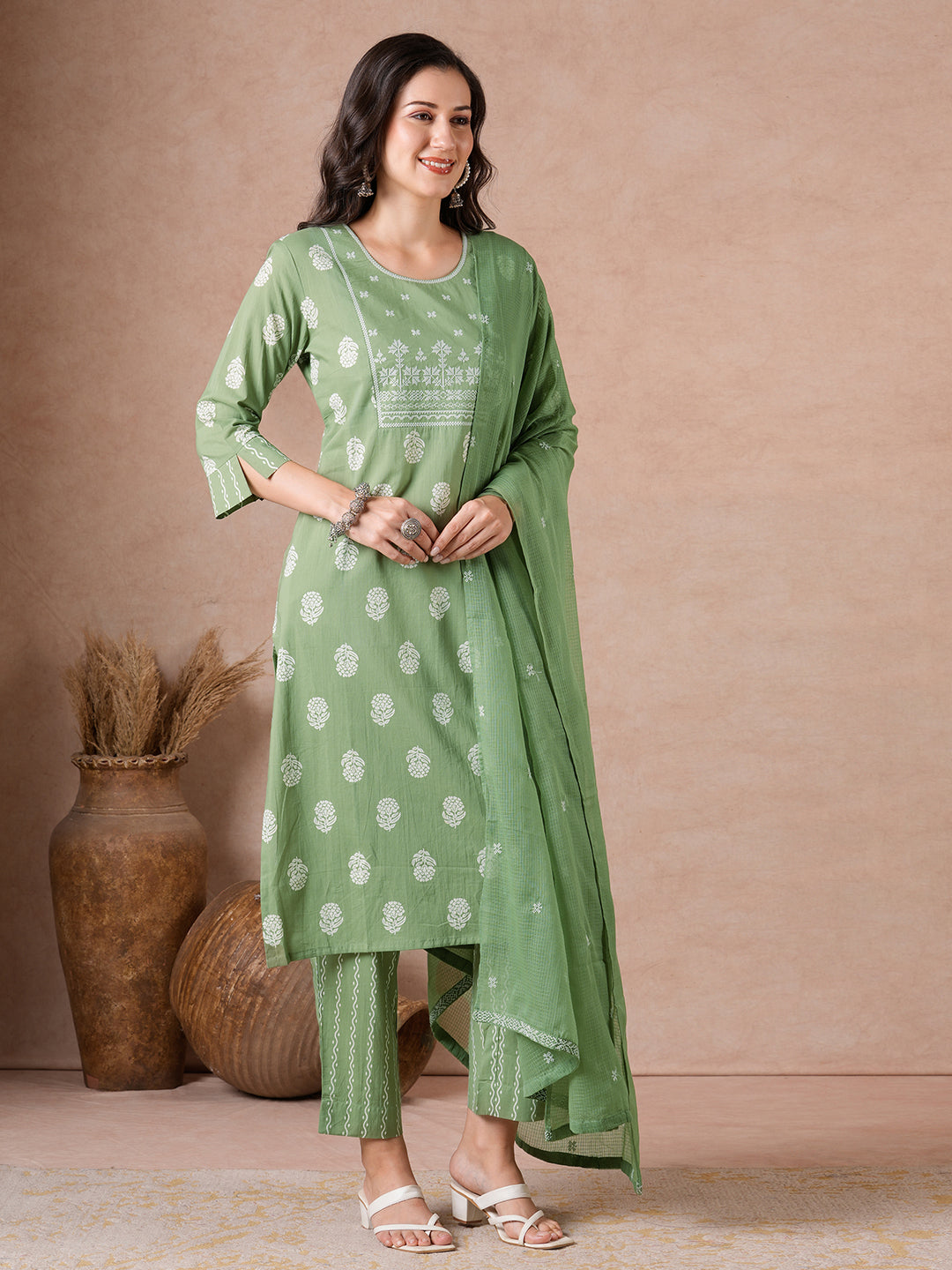 Elegant Cotton printed Straight Fit Kurta Set with Embroidered Yoke & Dupatta.(Green)