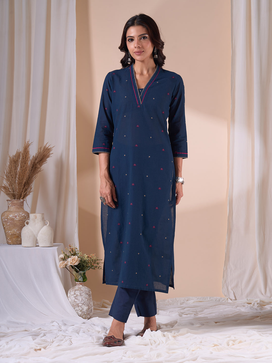 Straight Fit Cotton Dobby Kurta with Handwork and Contrast Selvedge Neckline.