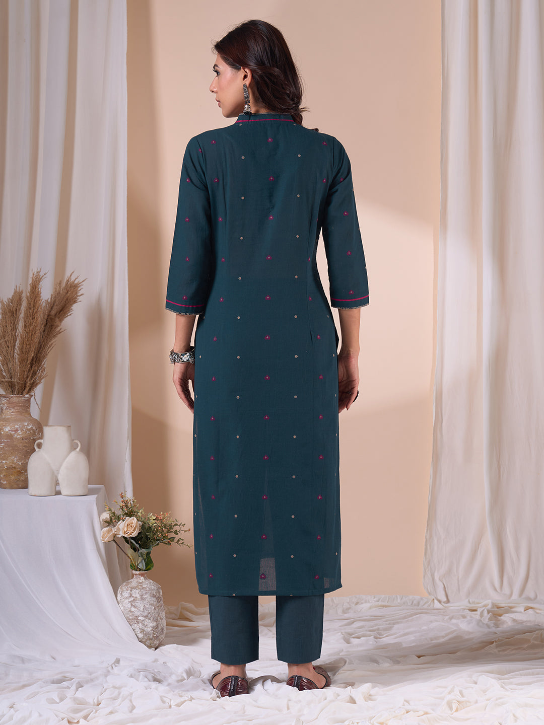 Straight Fit Cotton Dobby Kurta with Handwork and Contrast Selvedge Neckline.