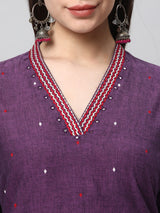 Leher - Woven cotton kurta with embroidery detailing.