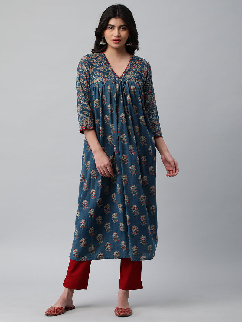 Printed cotton kurta with gathering on the empire line.