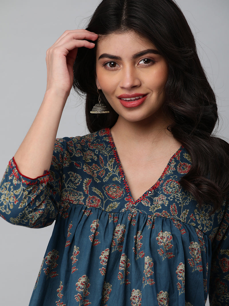 Printed cotton kurta with gathering on the empire line.