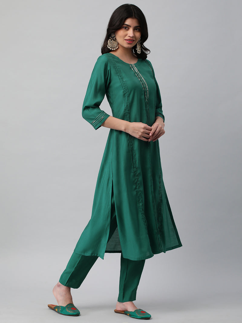 Inaara - A-line kurta with sequin detail at center and sleeves.