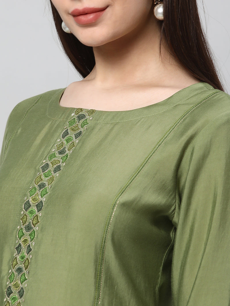 Inaara - A shoulder princess kurta with center placement embroidery.