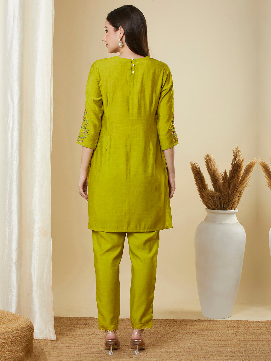 Party Edit- A centre box pleated co-Ord set with sleeves embroidery and handwork