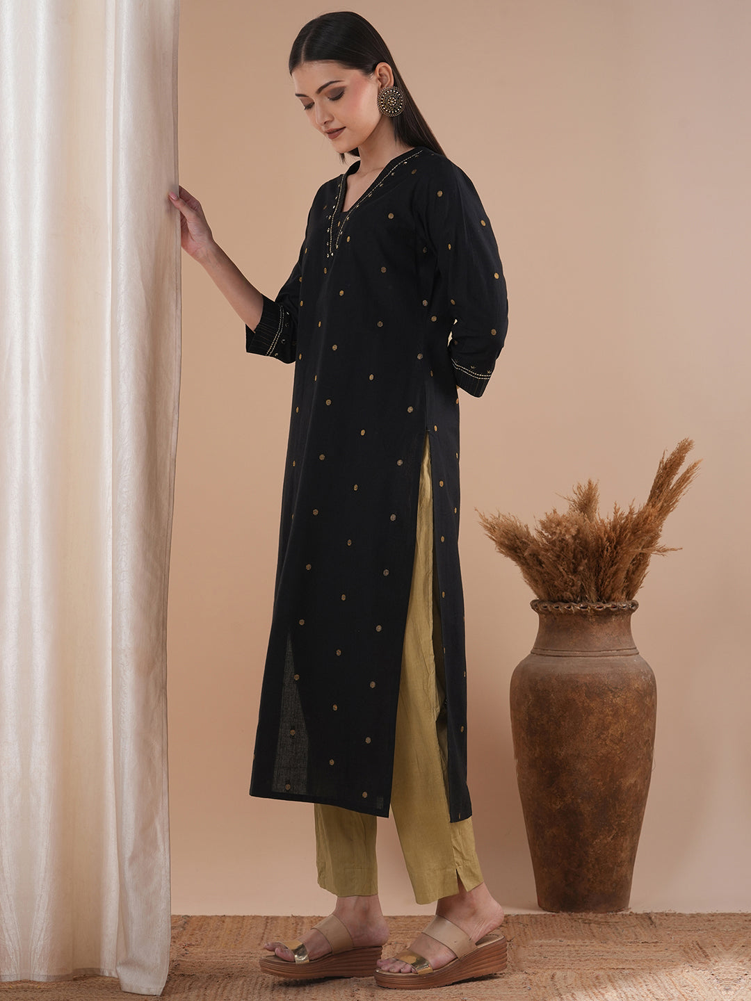 Straight fit cotton kurta in woven Zari fabric with Zari embroidery and handwork