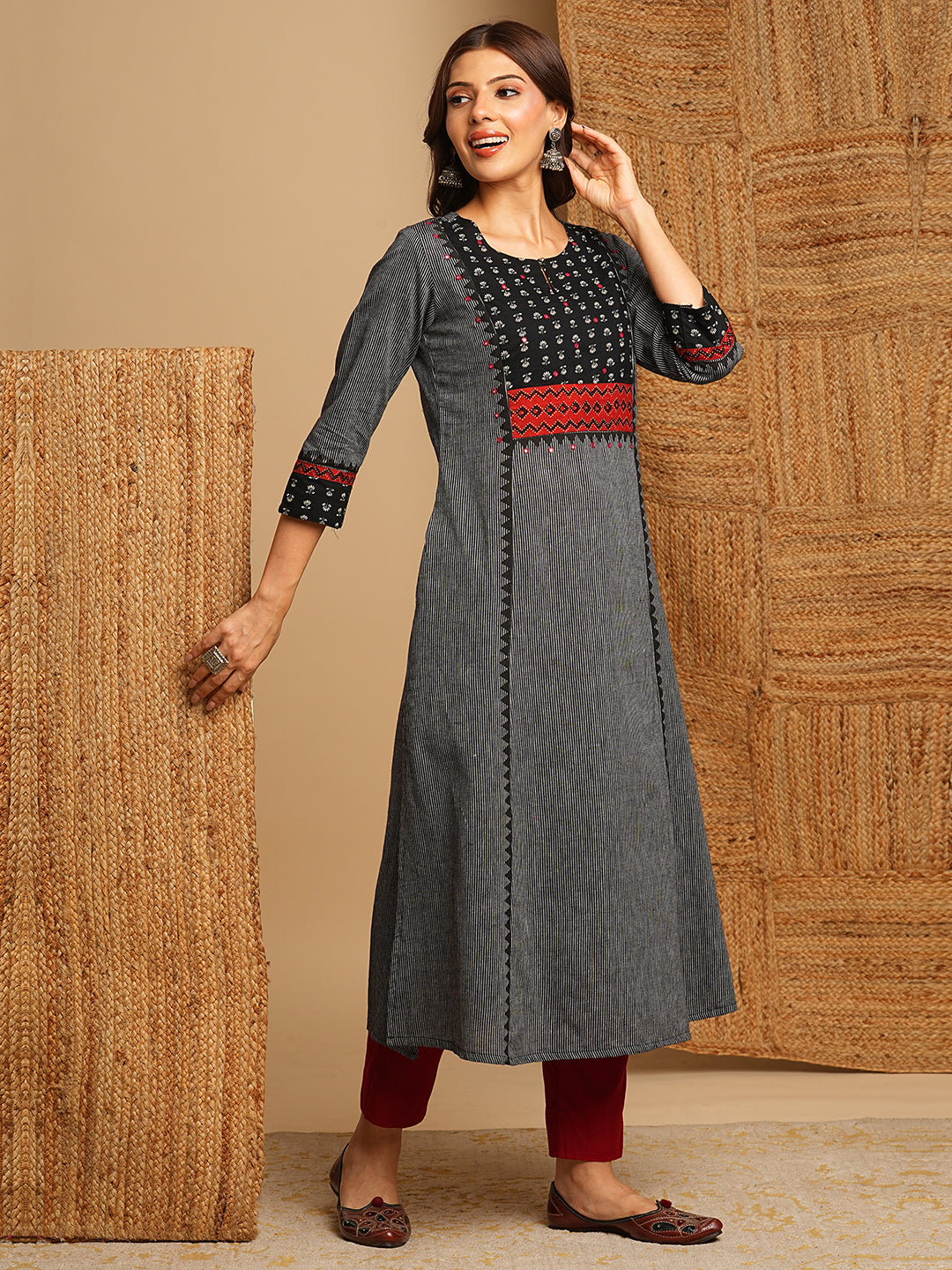 Plus Size A-Line kurta highlighted with the Contrast color hand mirrors.