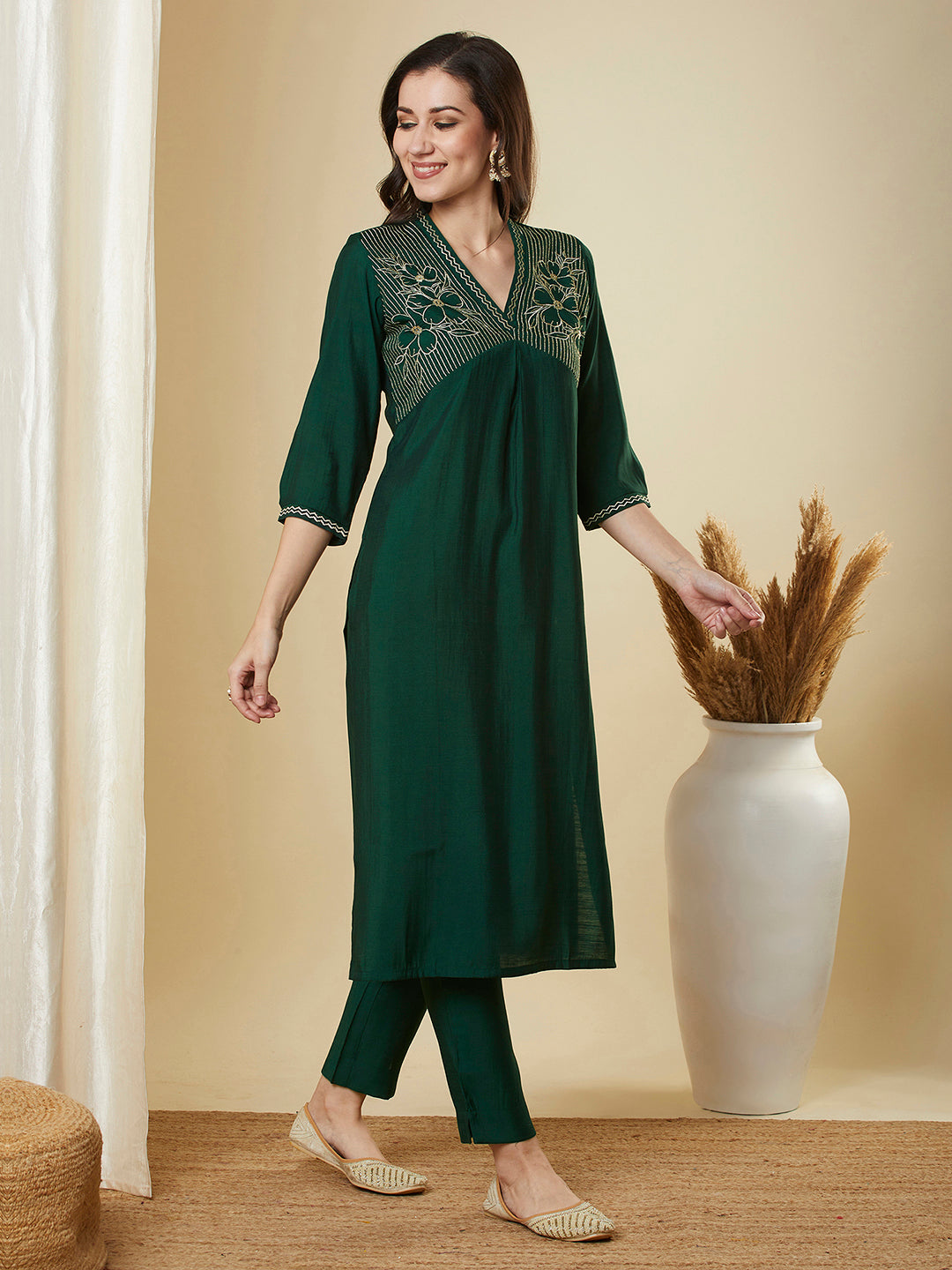Party Edit- Straight alia cut kurta set with embroidered yoke and border