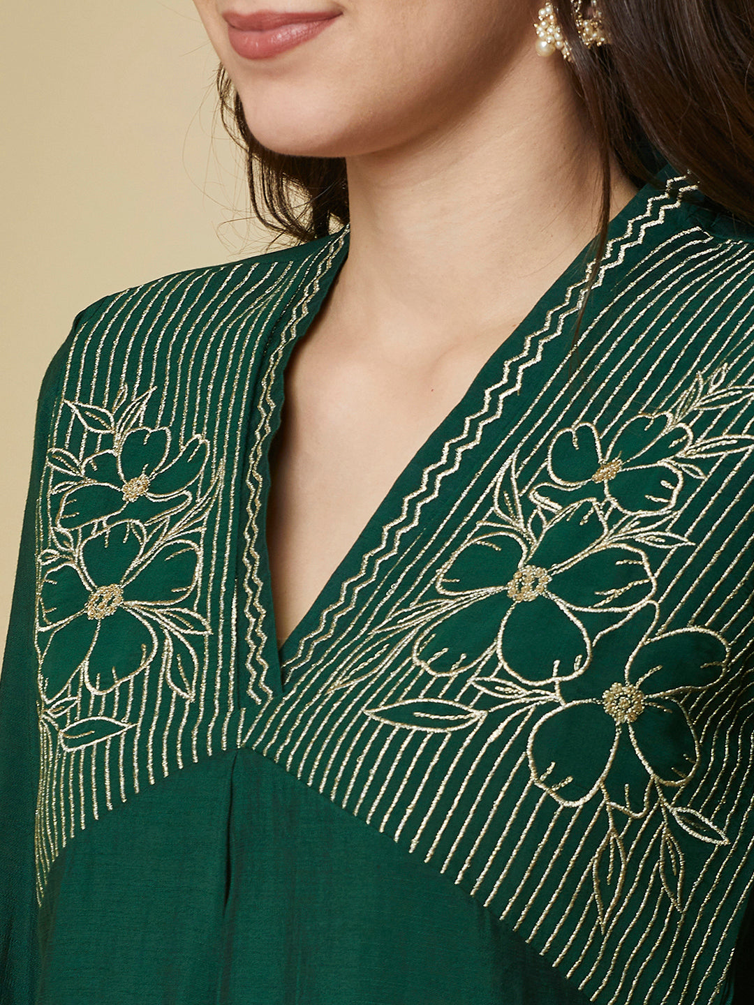 Party Edit- Straight alia cut kurta set with embroidered yoke and border