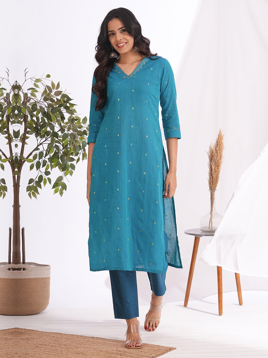 Straight fit textured cotton kurta with woven Zari dots and hand embroidery detailing