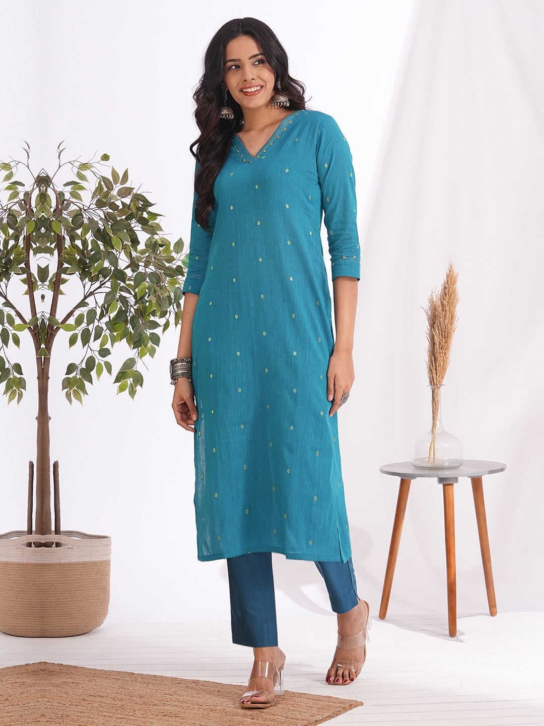 Straight fit textured cotton kurta with woven Zari dots and hand embroidery detailing