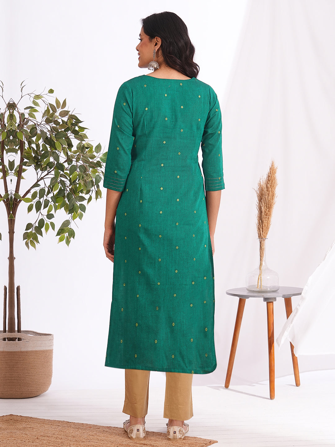 Straight fit textured cotton kurta with woven Zari dots and hand embroidery detailing
