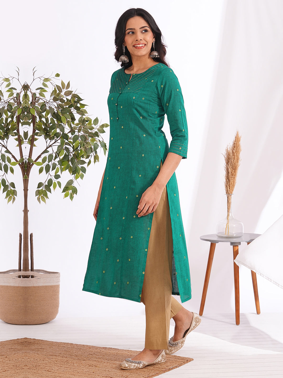 Straight fit textured cotton kurta with woven Zari dots and hand embroidery detailing