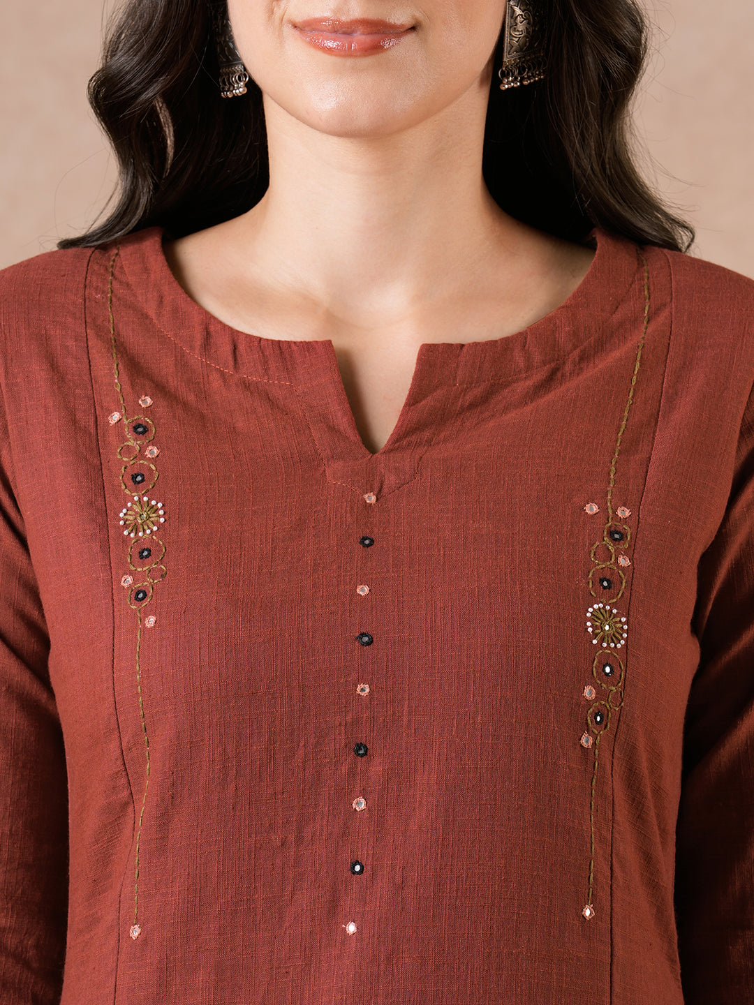 Straight Fit Cotton Kurta with Handwork & Kalamkari Trim Detail.