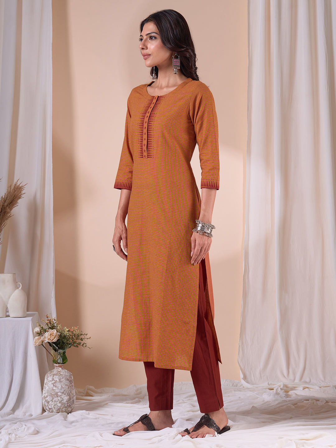 Straight Fit Cotton Woven Checks Kurta with Geometric Block Print & Contrast Trim.