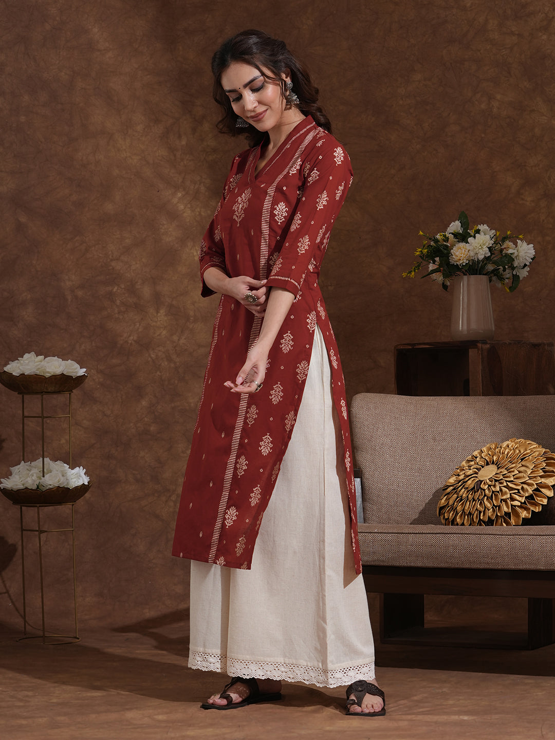 Straight fit shoulder princess kurta with block print on centre panel and sleeves.
