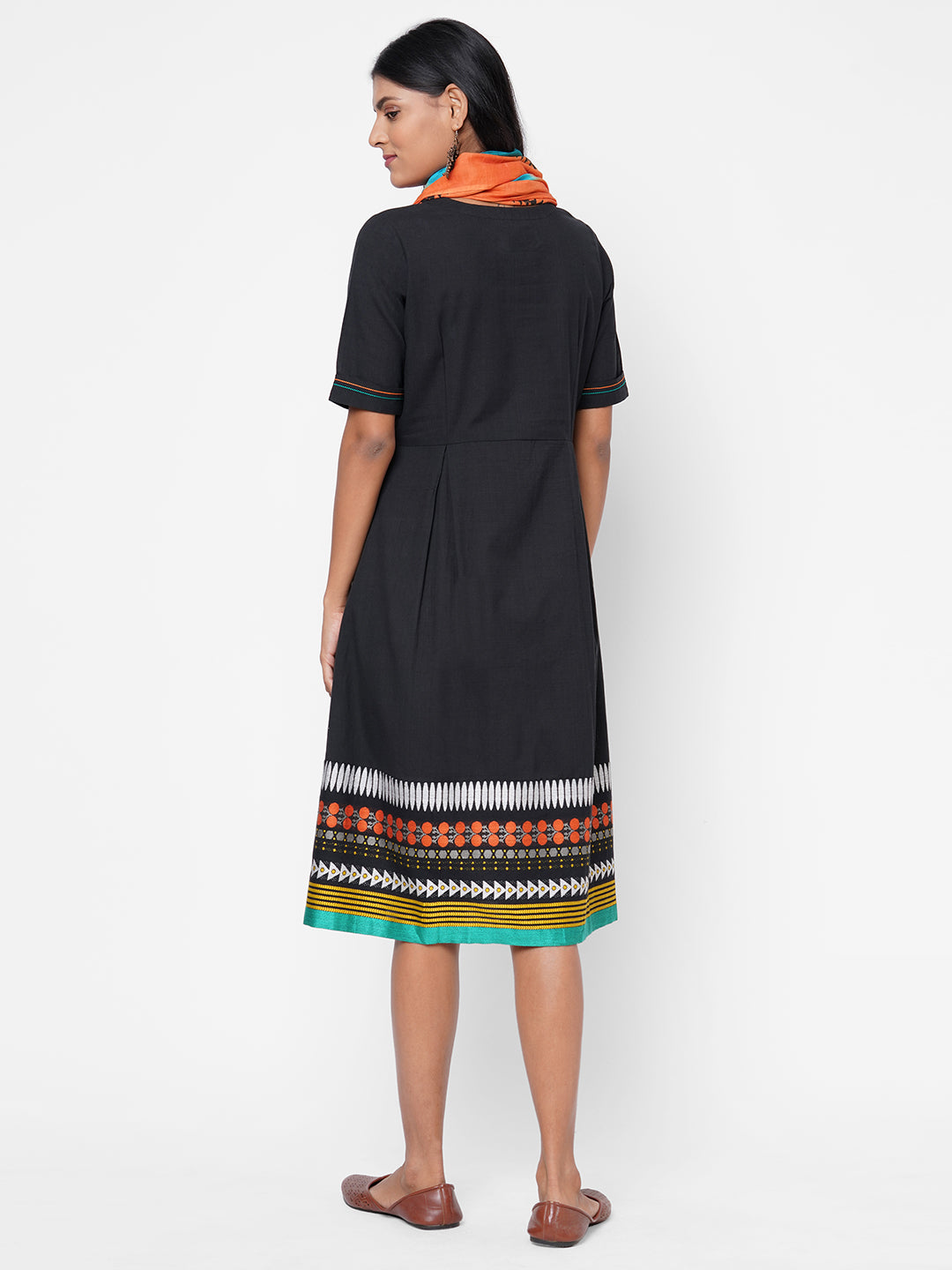 So co and jcrd border dress with tie dye stole