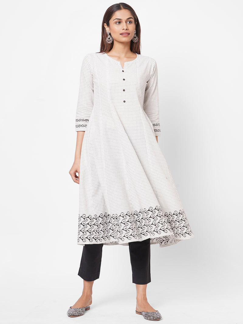 Checks kali kurta with block print