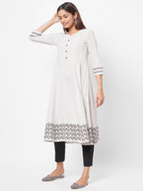 Checks kali kurta with block print