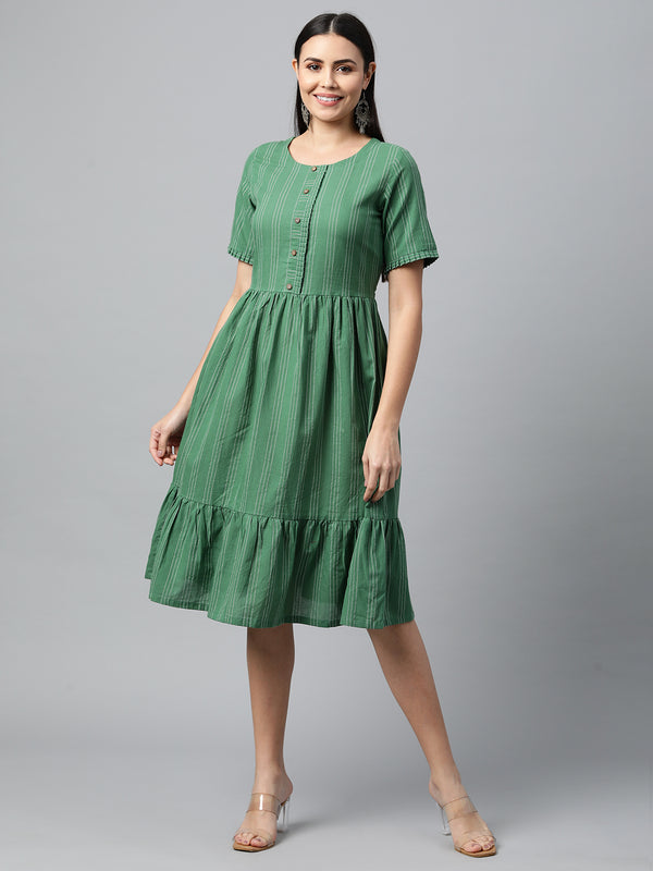 Cotton dobby half sleeve dress with gathering and buttoned placket