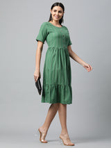 Cotton dobby half sleeve dress with gathering and buttoned placket